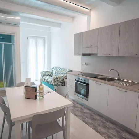 Le Camelie -appartamenti Nuovi * 포르토 산텔피디오